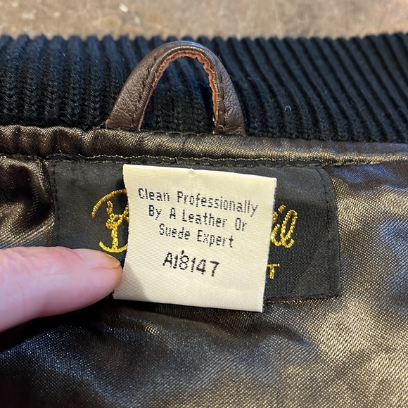 Bob Mackie wearable art leather and knit embroidered jacket. Size 1X - Picture 7 of 7